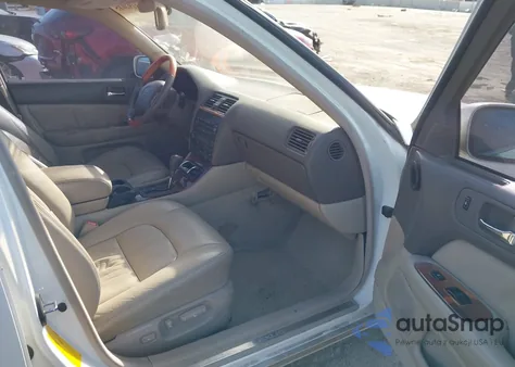 1999 Lexus Ls 400 z USA, uszkodzony, nr VIN JT8BH28F4X0159070